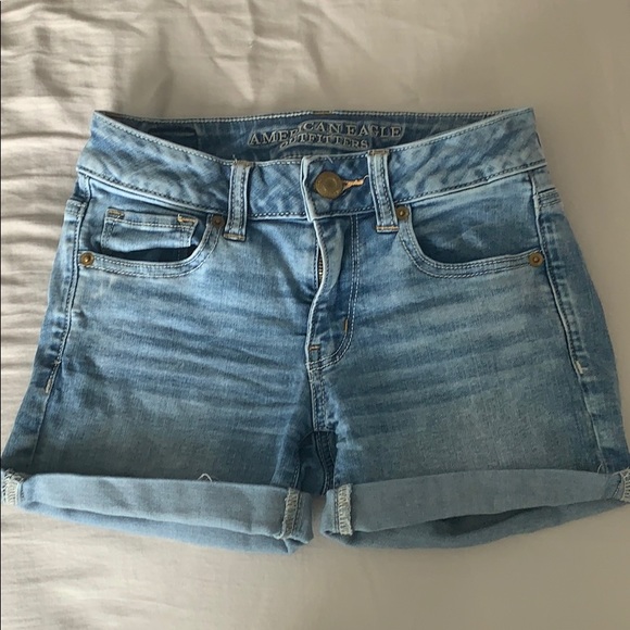 American Eagle Jean Shorts - Picture 1 of 3